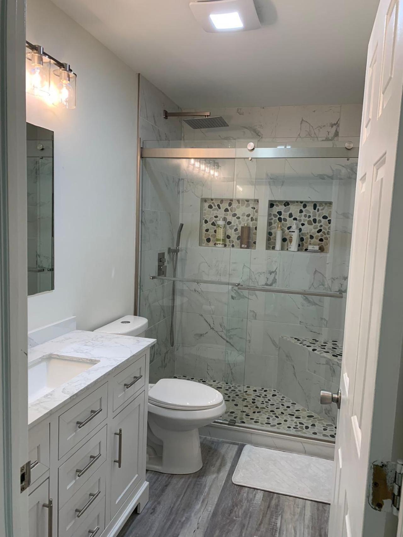 Holiday home School Village Walk-in Shower And Jetted Tub *
