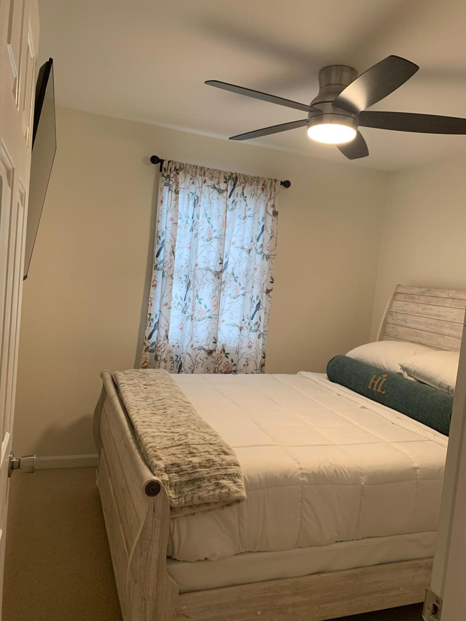 School Village Walk-in Shower And Jetted Tub Holiday home
