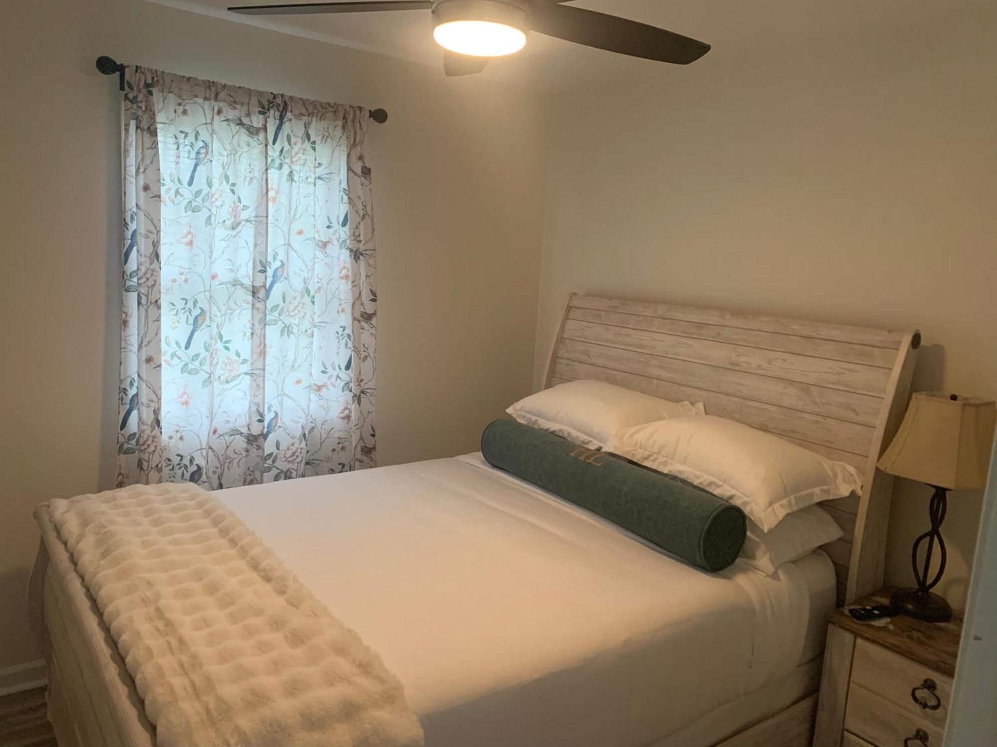 Holiday home School Village Walk-in Shower And Jetted Tub