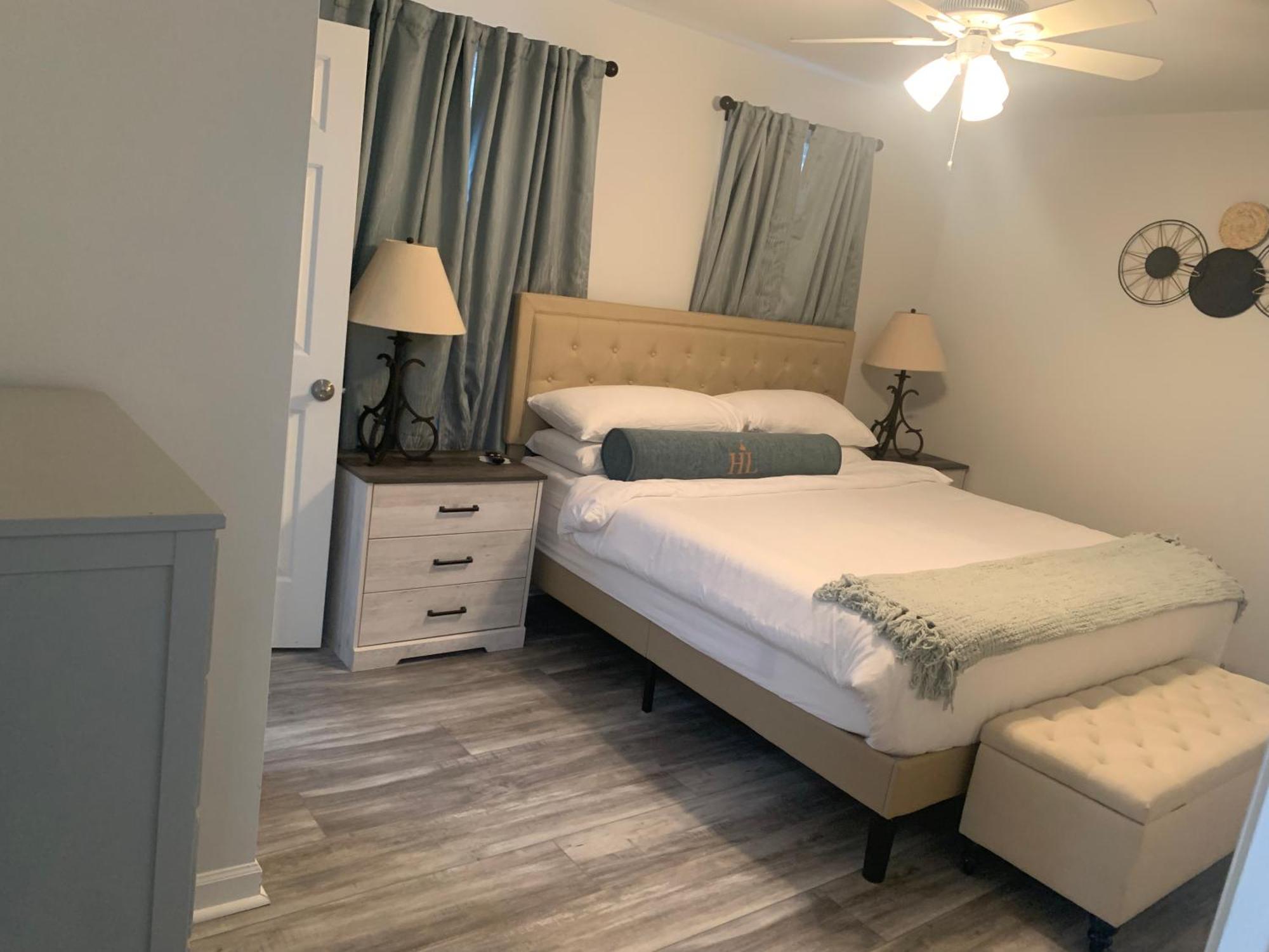 Holiday home School Village Walk-in Shower And Jetted Tub Elizabethtown