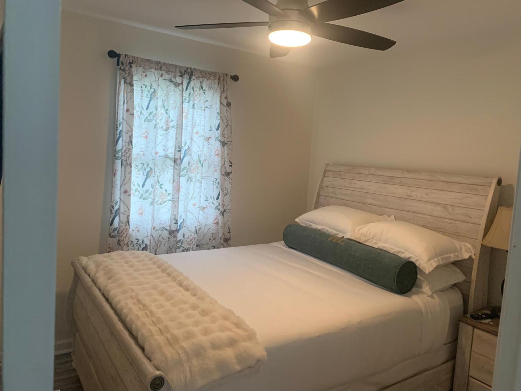 School Village Walk-in Shower And Jetted Tub *